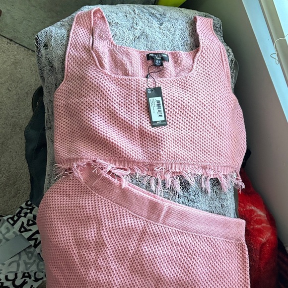 PrettyLittleThing Blush Knit Top - Picture 3 of 3
